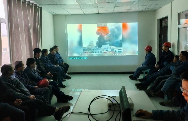 1700725674233424.jpg 安全培训2.jpg